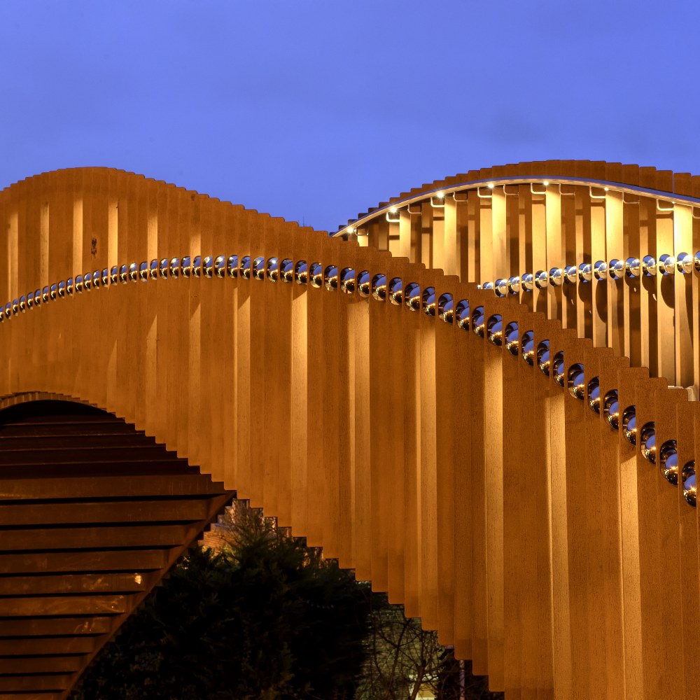 Hapynionbrug, Leiden